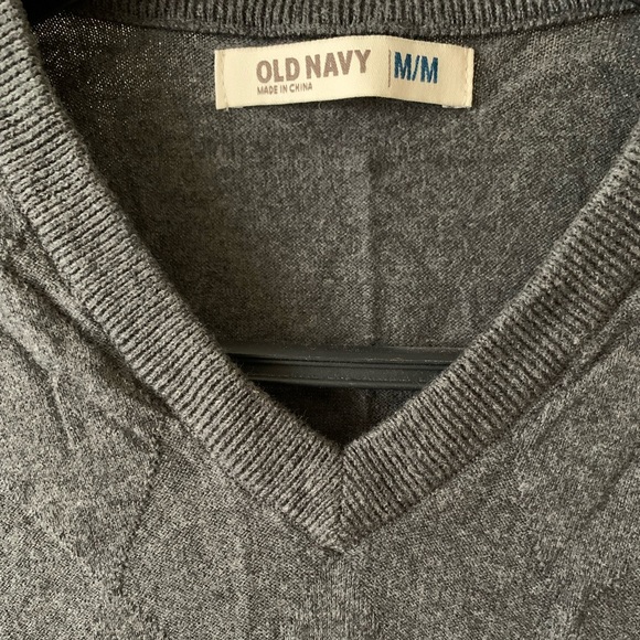 ⭐️ 3/$20 NWOT Old Navy Argyle Vest - Picture 3 of 3